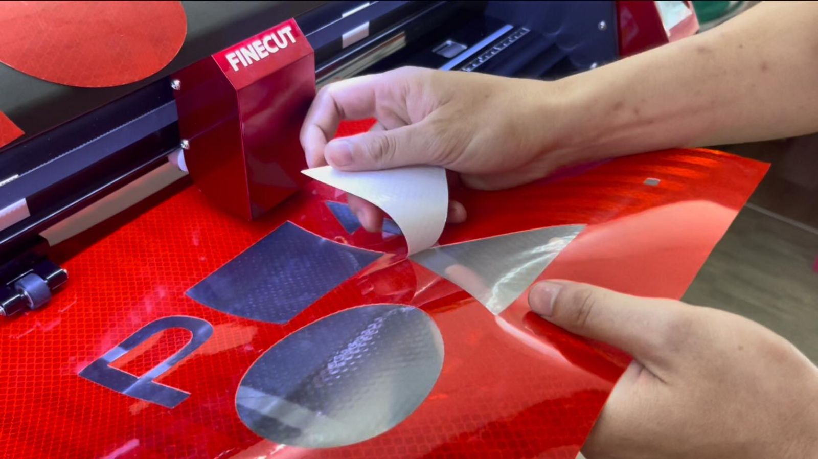 Decal Cắt Chữ